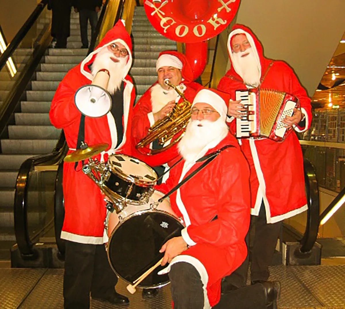 Mobile-Weihnachtsmannband-3